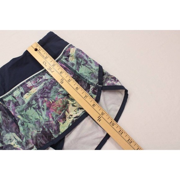 Lululemon Run Speed Short Vented Running Shorts size 4 Lined Iridescent Multi - Picture 7 of 11